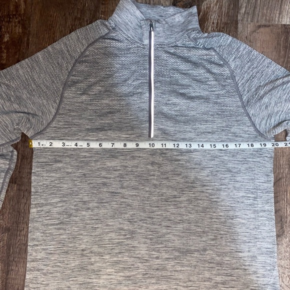 Lululemon half zip vent tech sweatshirt - Picture 8 of 12